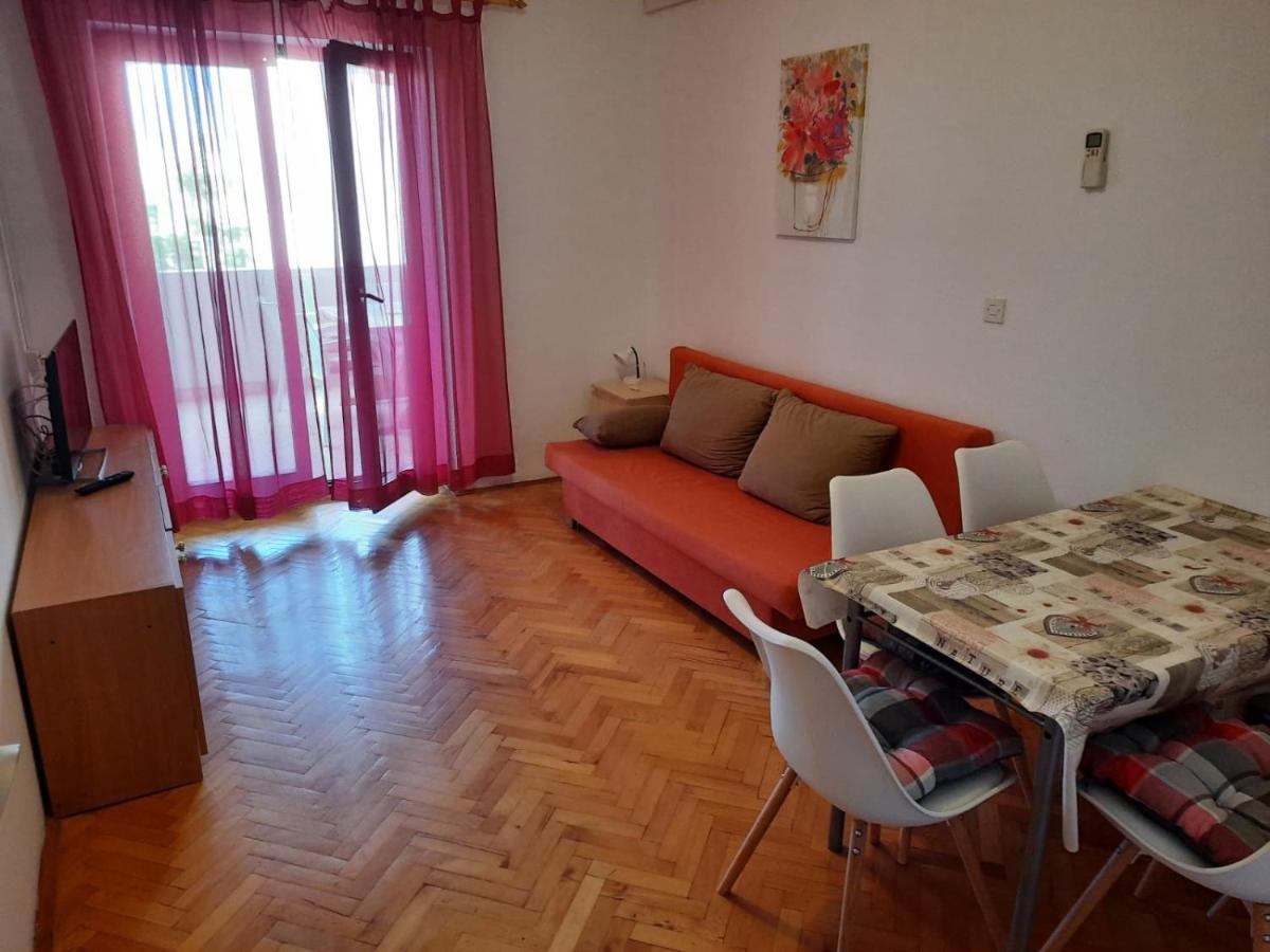 Apartmani R&B Radalj Макарска Екстериор снимка