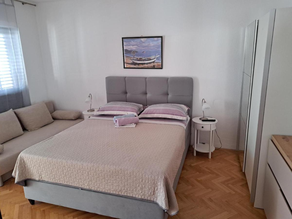 Apartmani R&B Radalj Макарска Екстериор снимка