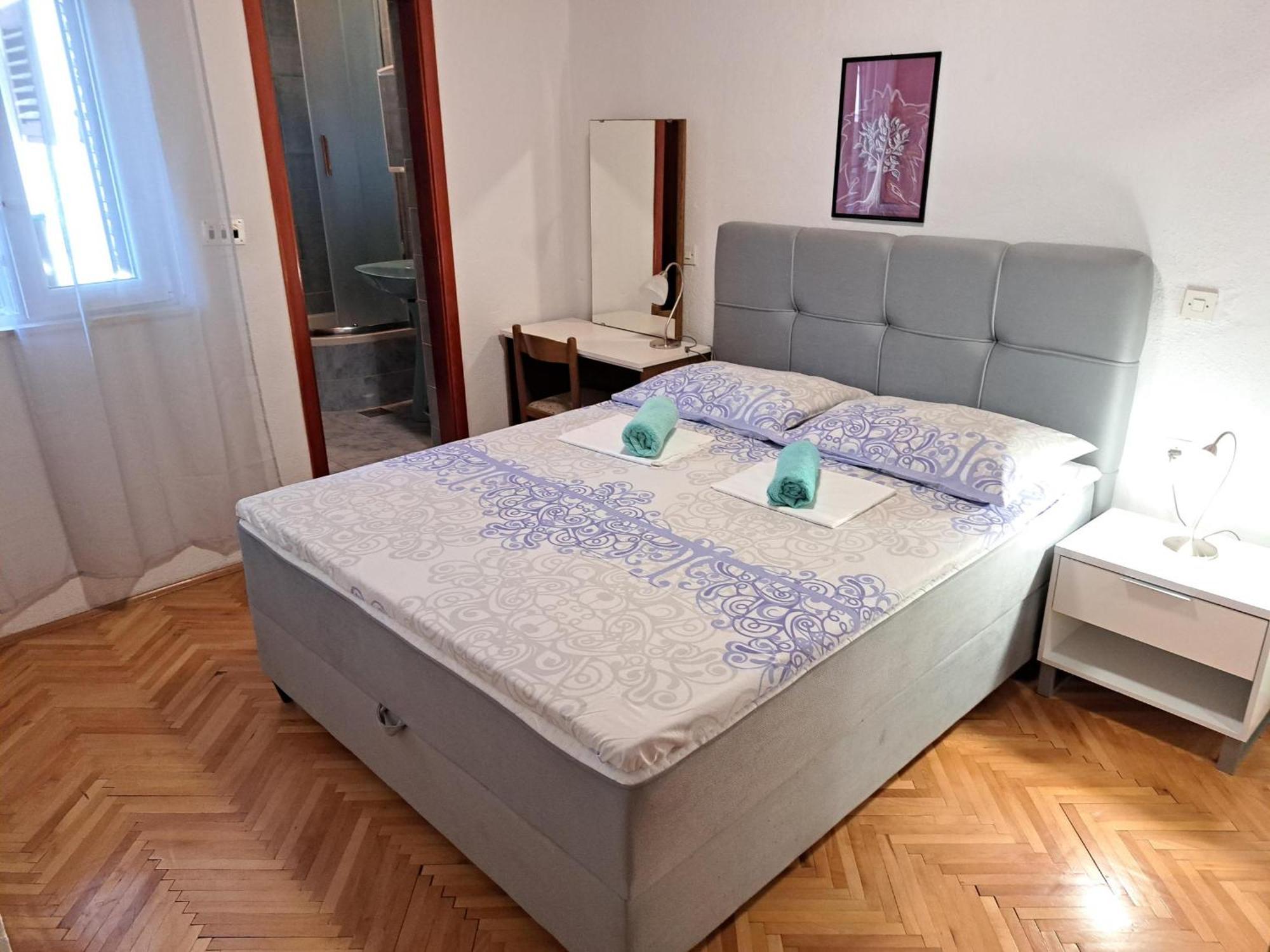 Apartmani R&B Radalj Макарска Екстериор снимка
