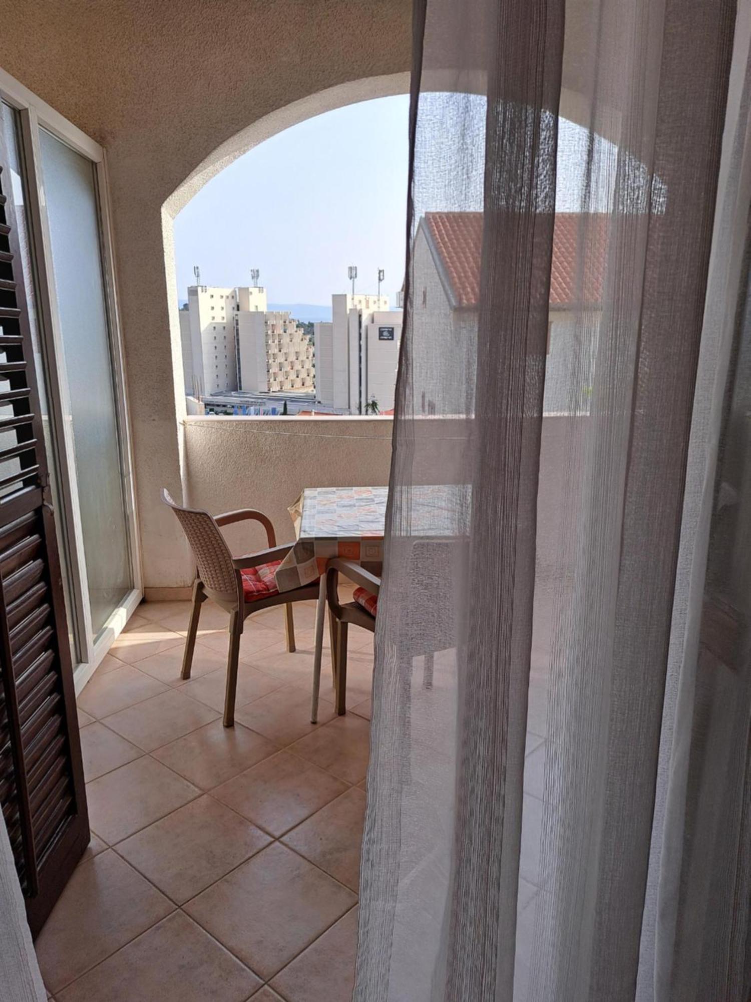 Apartmani R&B Radalj Макарска Екстериор снимка