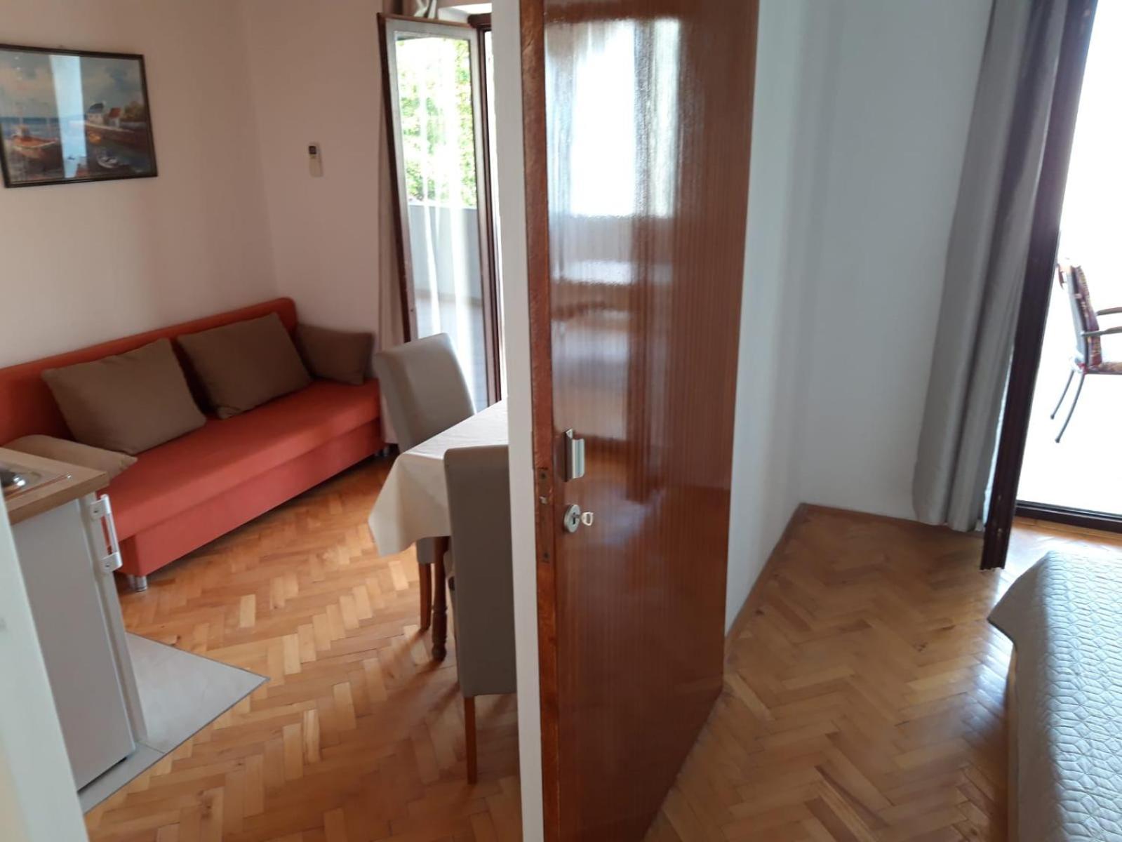 Apartmani R&B Radalj Макарска Стая снимка