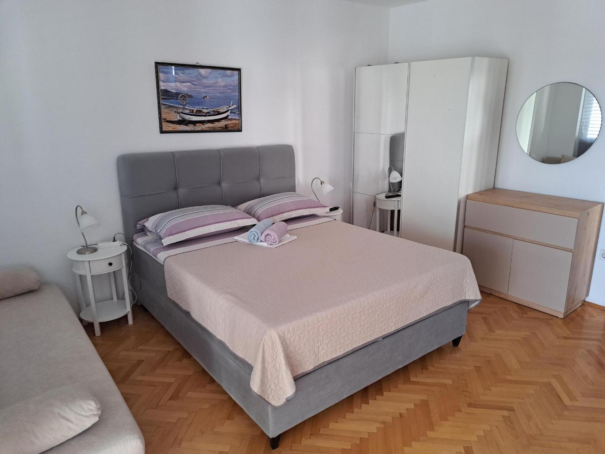 Apartmani R&B Radalj Макарска Стая снимка